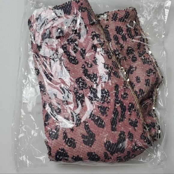 NWT Free People Skinny Sequin Mini Skirt Pink Cheetah  Size 8 - Picture 3 of 13